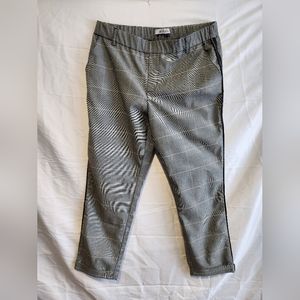 Af Studio houndstooth print cuffed ankle side ribbon trim - NWOT